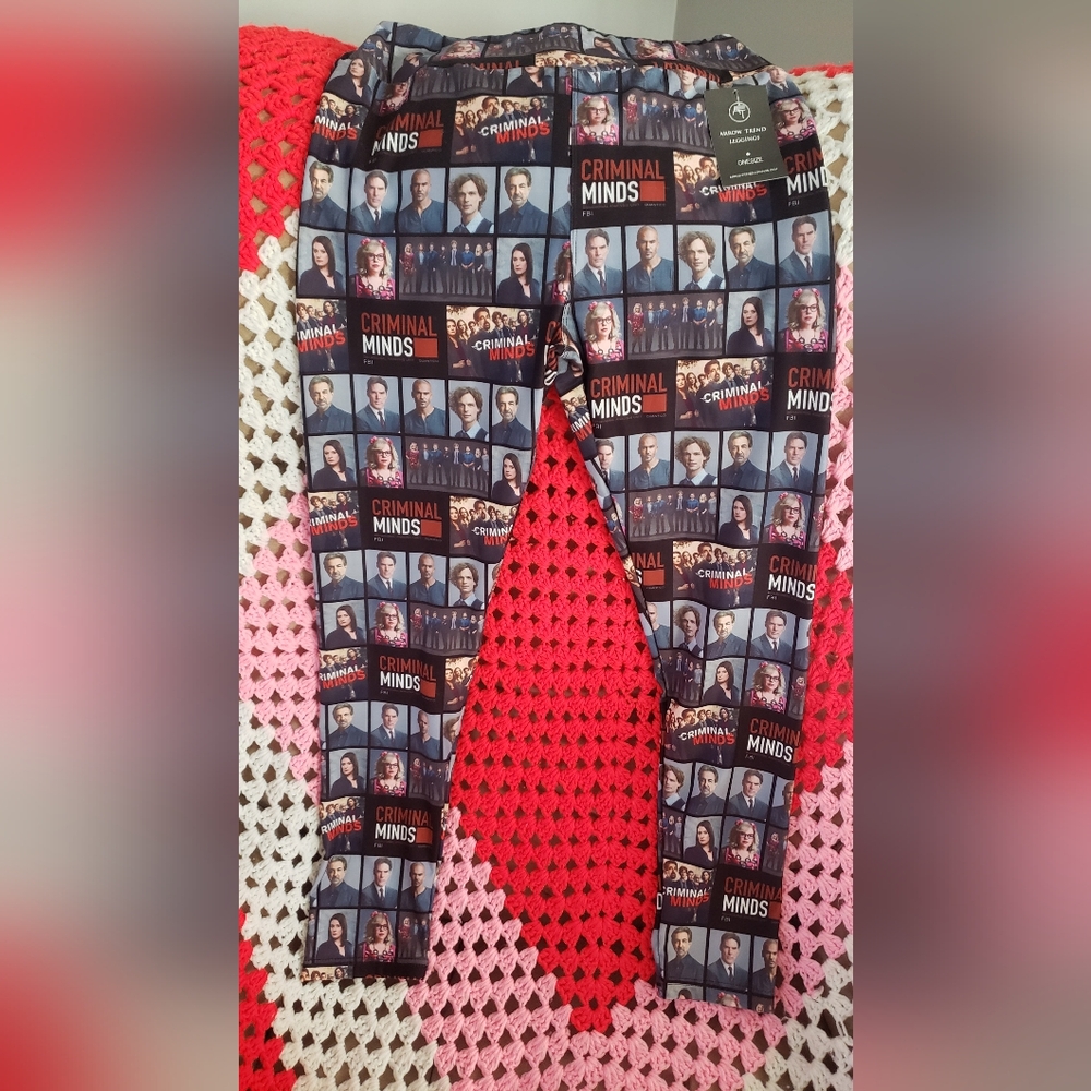 NWT Arrow Trend Criminal Minds Leggings